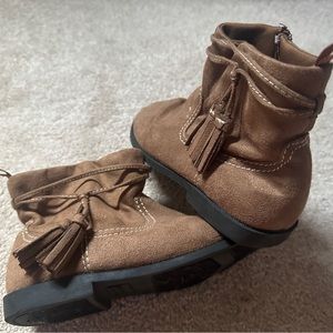 Zoe & Zac Girls Brown Fringe Booties